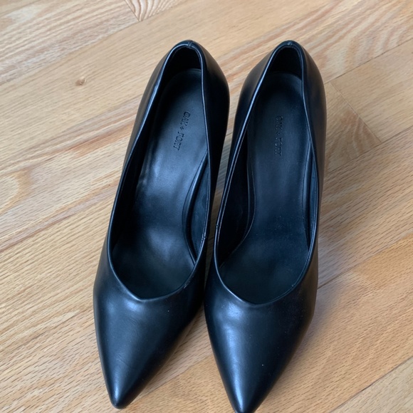 OAK + FORT POINTED PUMPS - Picture 4 of 7